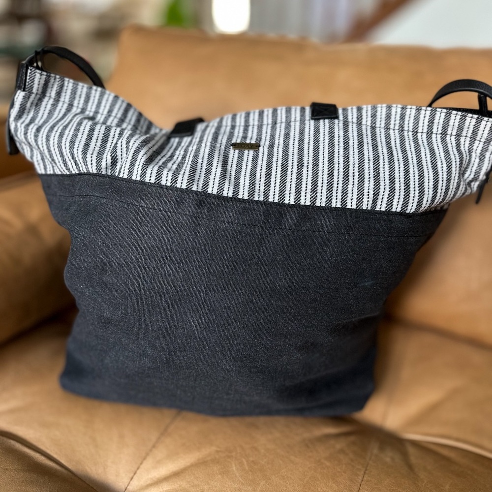 NWOT Roxy Shoulder Bag